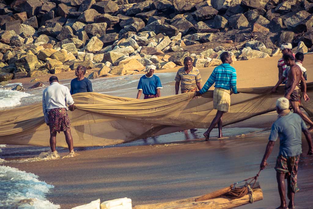 Varkala - Le fatiche dei pescatori
